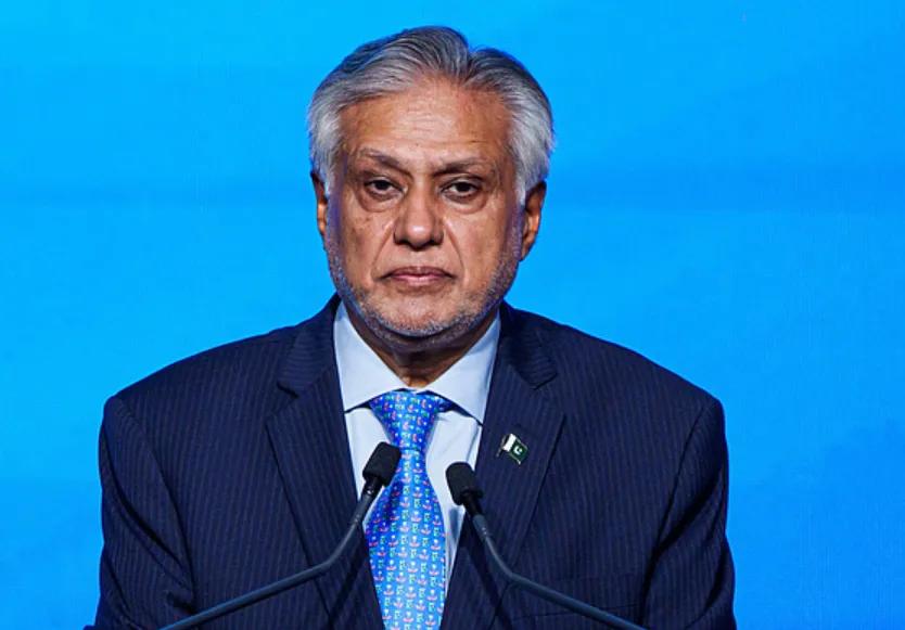 10月29日，巴基斯坦国防部长赫瓦贾·阿西夫在社交平台发出雷霆警告，说只需动用武