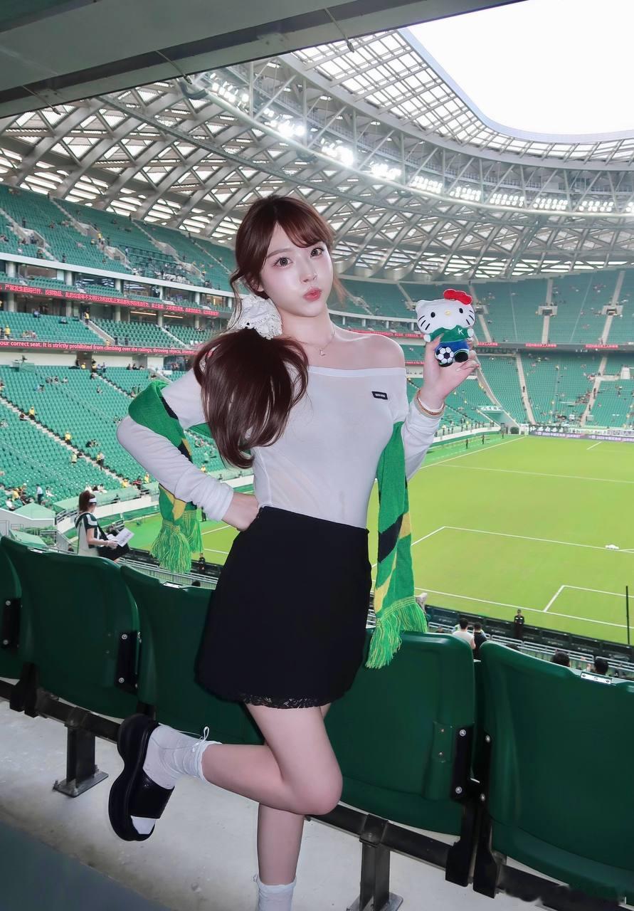 最近几期的国际赛事，主任就是不开法国的比赛，有谁知道这些不为人知的py？联赛：世