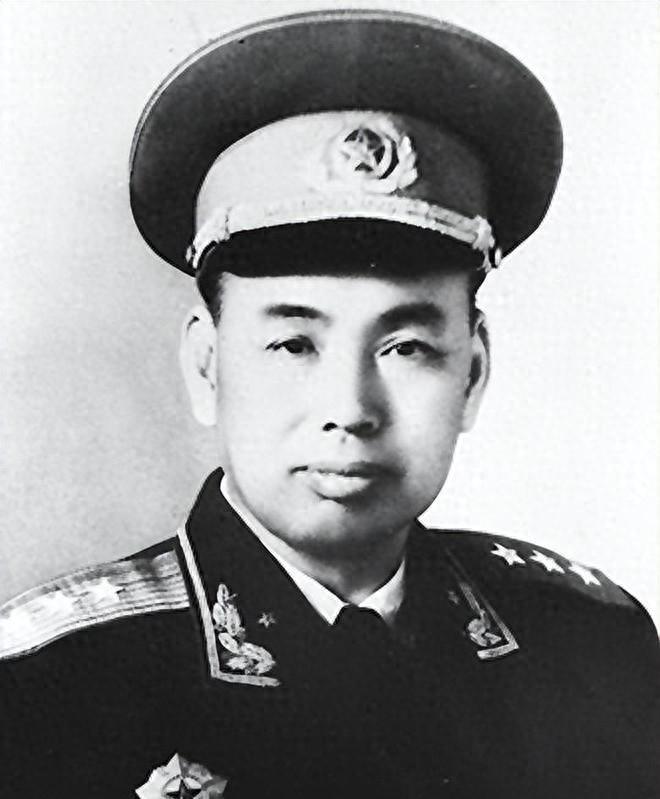 1967年许世友家中失窃，珍藏茅台酒被一扫而空，总理听闻这件事为何却露出笑容1