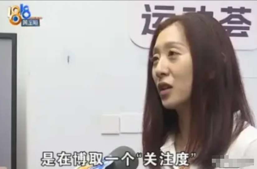 今年7月，杭州男子在健身房健身，总爱发出喘息声，老板听不下去就让他收敛一点，别影