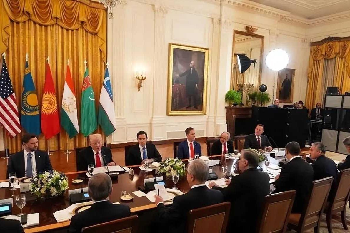 鬼怕恶人还是有钱能使鬼推磨？特朗普又“赢”了！美国最高法院不敢判了华盛顿时间1