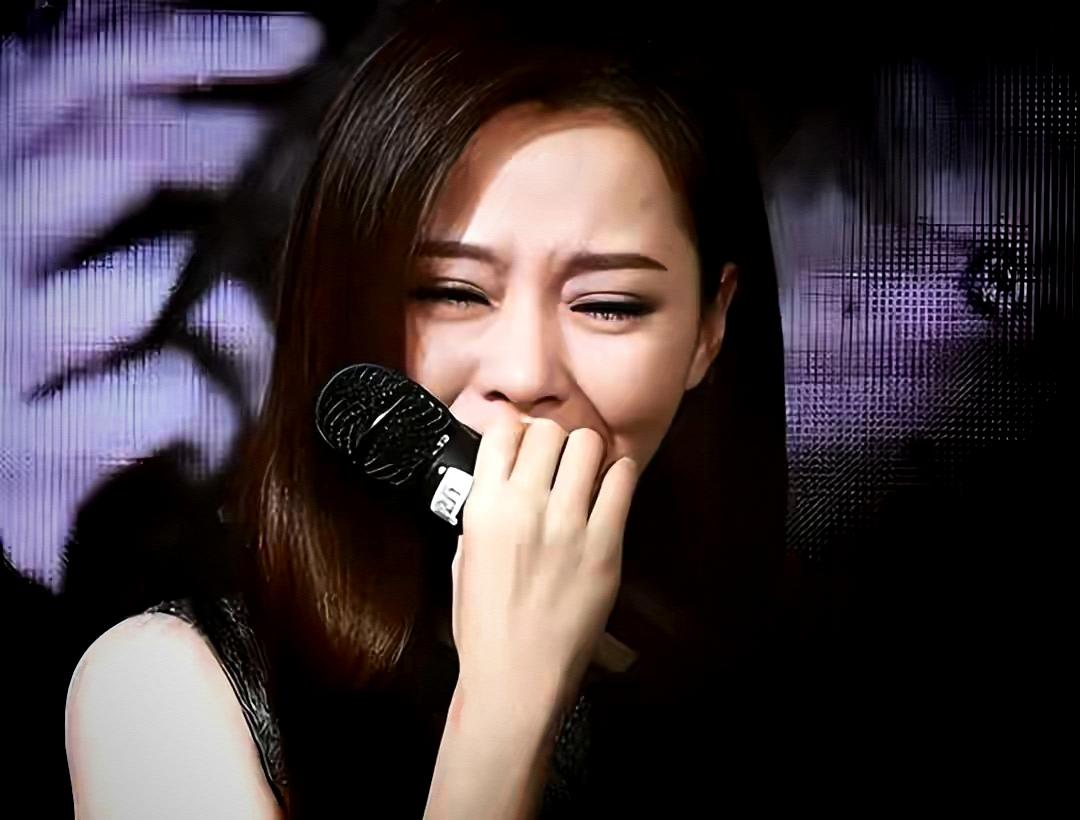 张靓颖自曝确诊带状疱疹！留疤+脚踝积液，这些明星也曾中招，免疫力信号别忽视