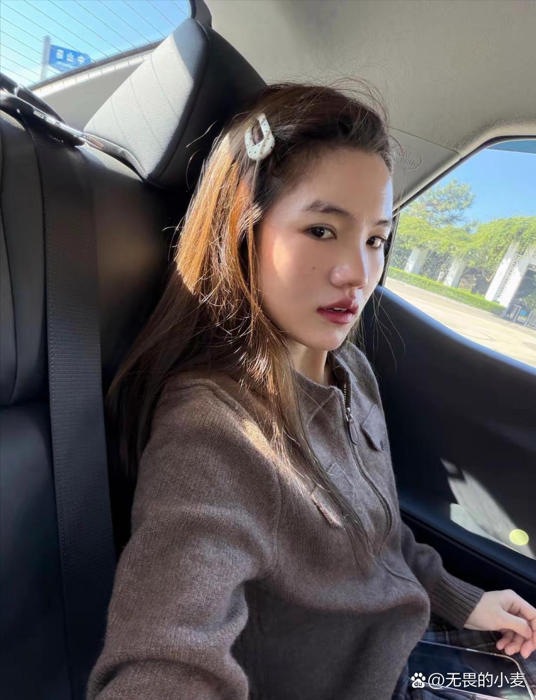 李勒优说没一个地方属于自己，这姑娘到底经历了啥？李勒优朋友圈疑似曝光，她写我以为