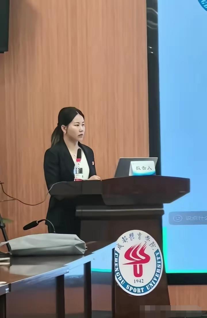 陈幸同原来在这里国家队现役主力队员陈幸同和王曼昱都没有参加全锦赛双打项目的比赛