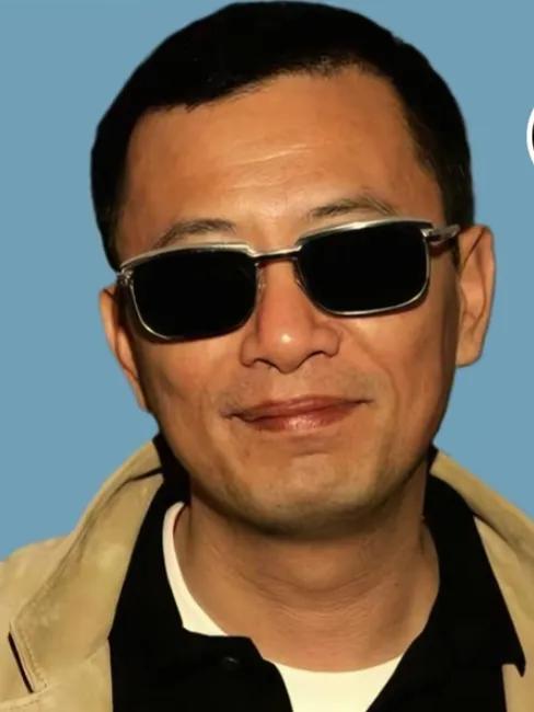 王家卫“录音门”始末：7段录音背后，到底藏着什么？2025年10月底，华语影