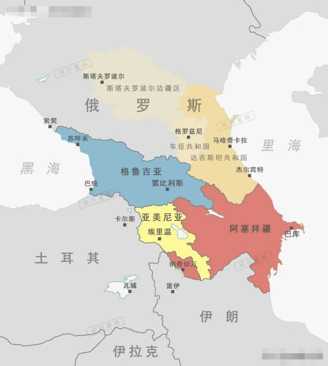 阿塞拜疆脑袋进水了，也不想想自己和俄罗斯国土相连着阿塞拜疆当前的处境堪忧，前方