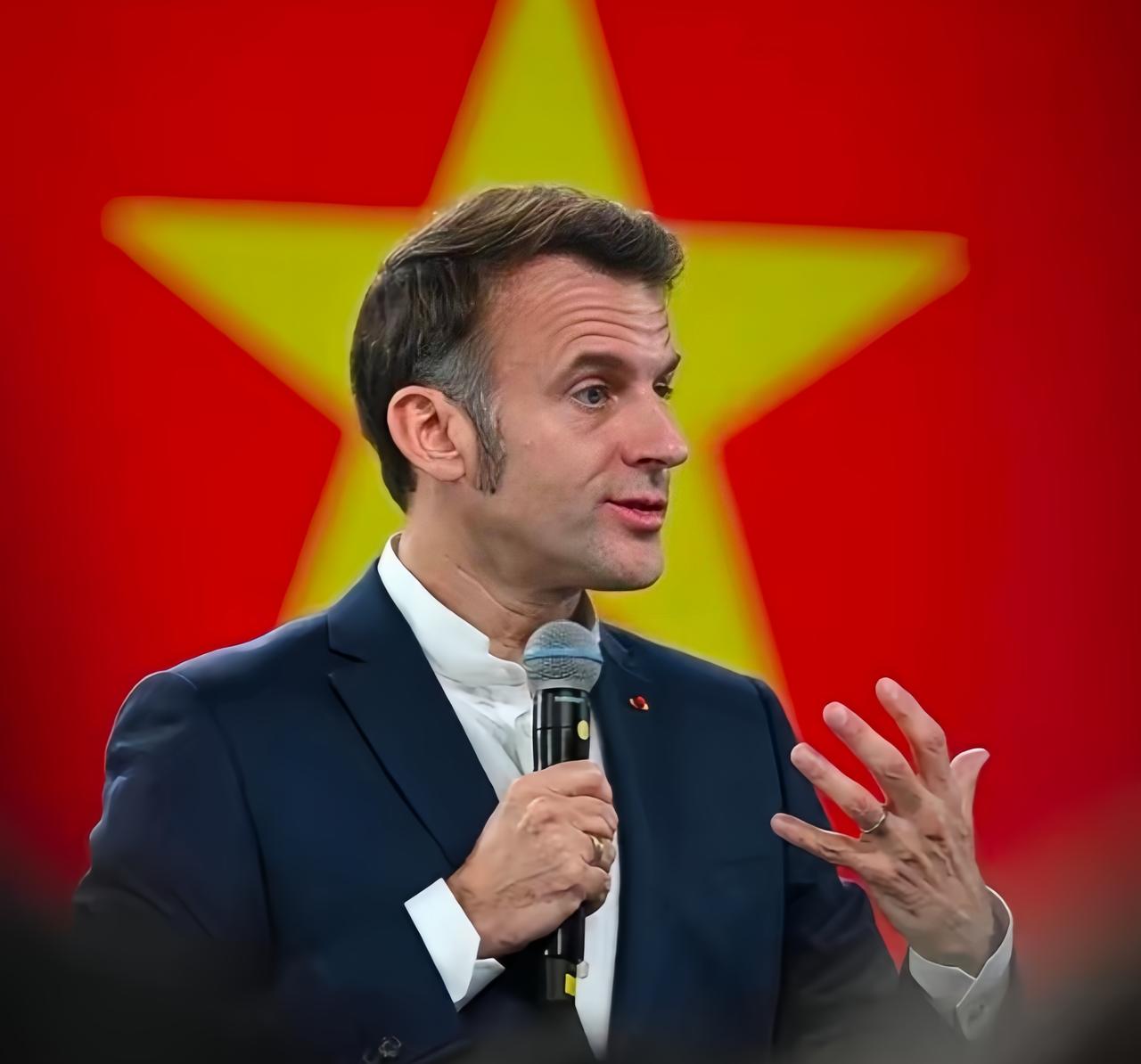 12月7号的巴黎，马克龙在记者会上的表态掷地有声，不仅明确支持欧盟针对部分中国电