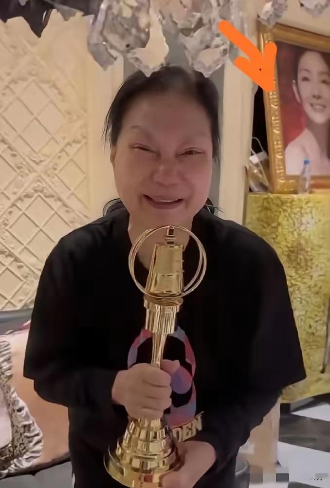 谁能想到，不知小S怎么想的，在汪小菲麻六记五周年庆祝这个节骨眼上，汪家喜庆日，s