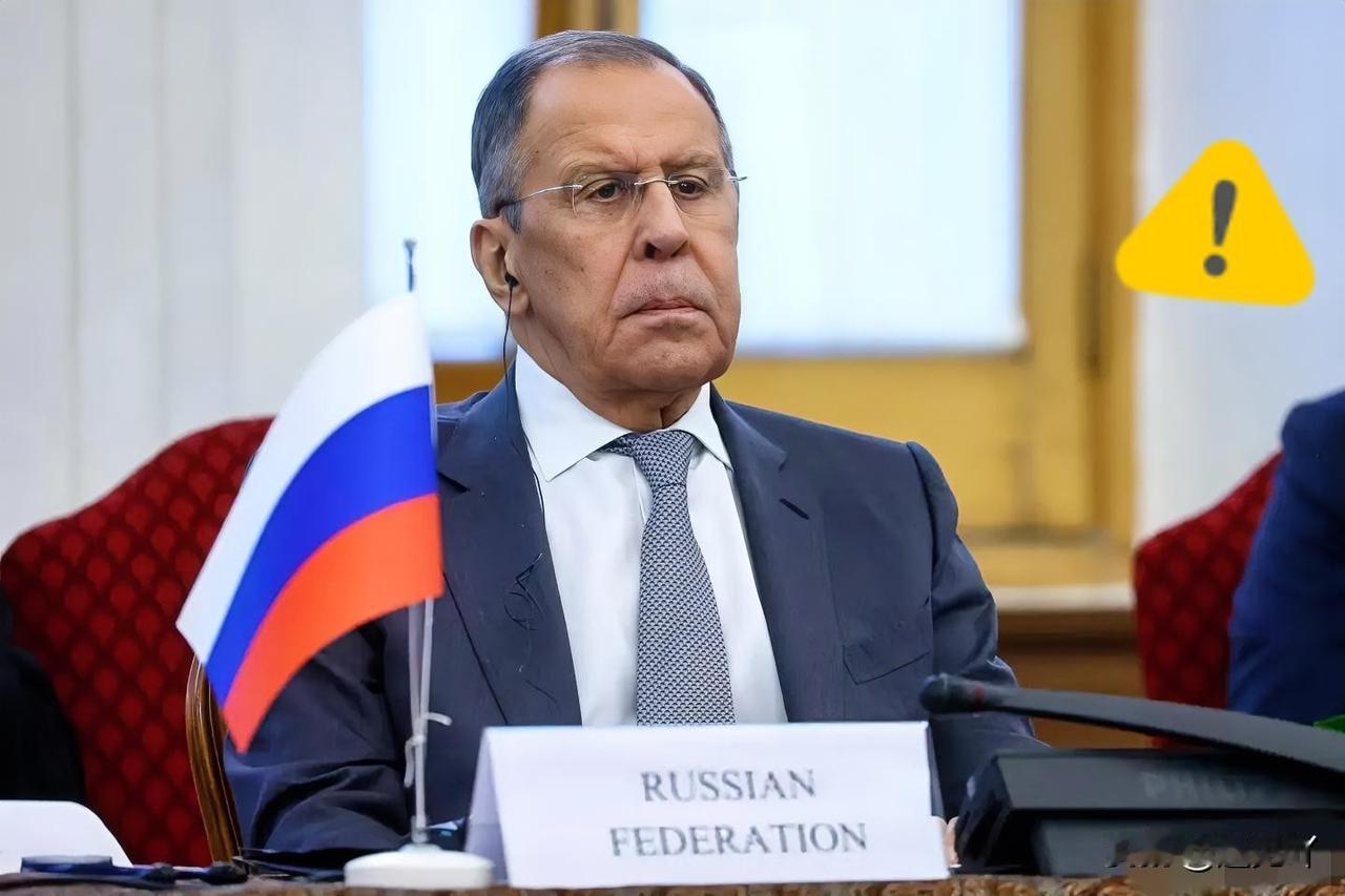 俄罗斯外长这嘴是真毒，一语道破天机：美国现在对东方大国，那是骨子里的恐惧。为