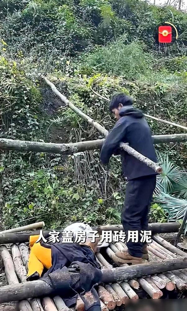 那根线一出来，我就知道，弹幕肯定要炸。​果不其然。​大家心里都记着呢。