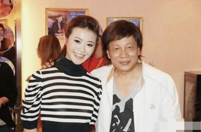 梁小龙娶宋骧，女方父母坚决反对。因为那年梁小龙47岁，还离婚，还有一个女儿；