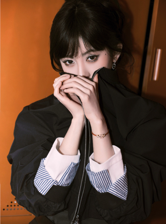 鞠婧祎allblack酷姐感doublecool的鞠婧祎doublecool的