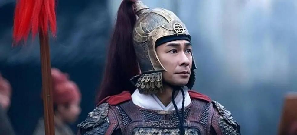 隆庆年间，戚继光派人给张居正送礼。张居正不仅退回了礼物，还斥责戚继光。没想到戚继