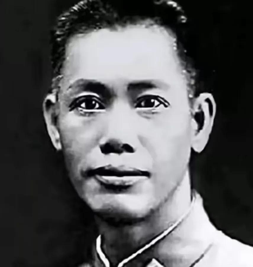 1932年1月28日，就在日本准备攻占上海的时候，我们的军队当中却出了