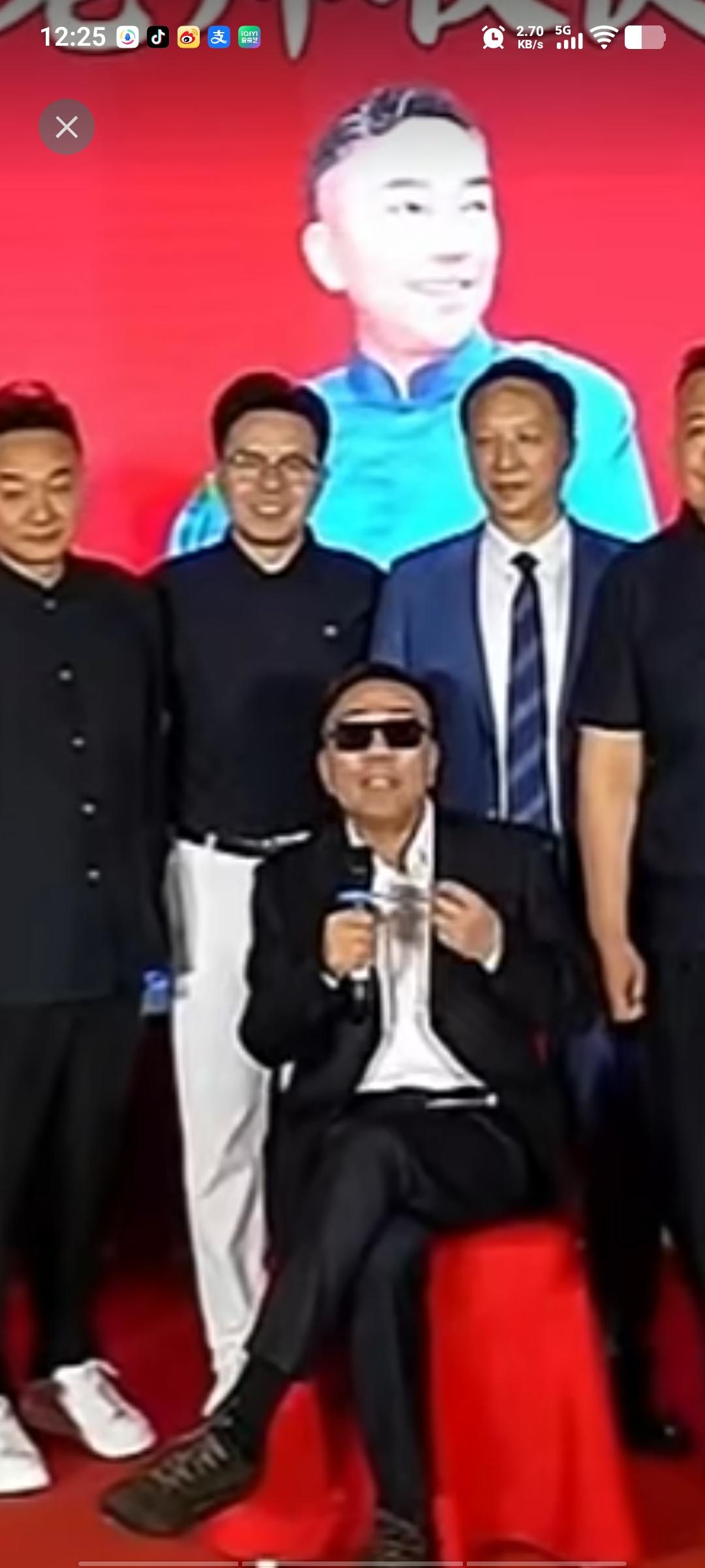 刚刚，杨议5.18再次收徒议式在天津如期举行，一共收了五位徒弟和一名义子，在主持