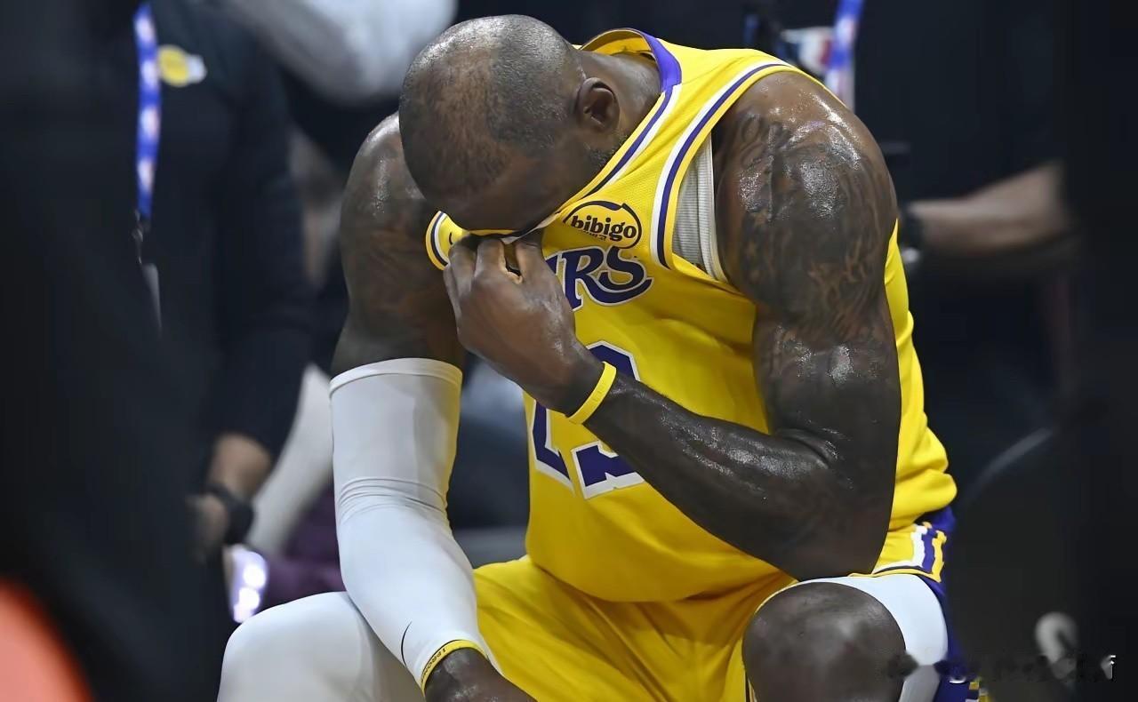 科比34岁就有人说老了铁了很正常邓肯38岁拿个10+10老骥伏枥志在千里宝刀未