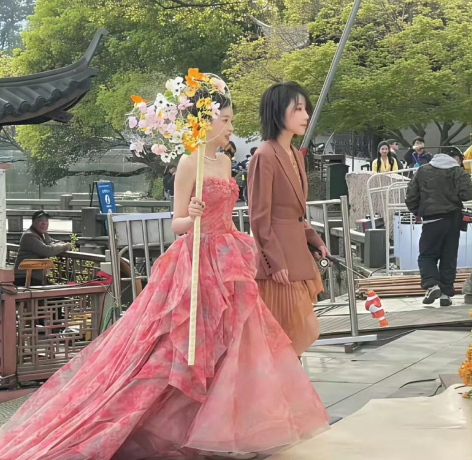 我的妈呀，孙怡今年都32岁了吧，现实中太惊艳了！​​​​