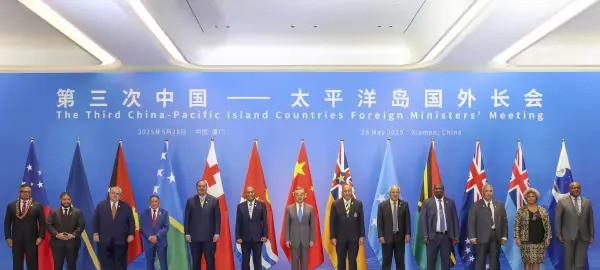 大事发生：十二个岛国来中国开会---