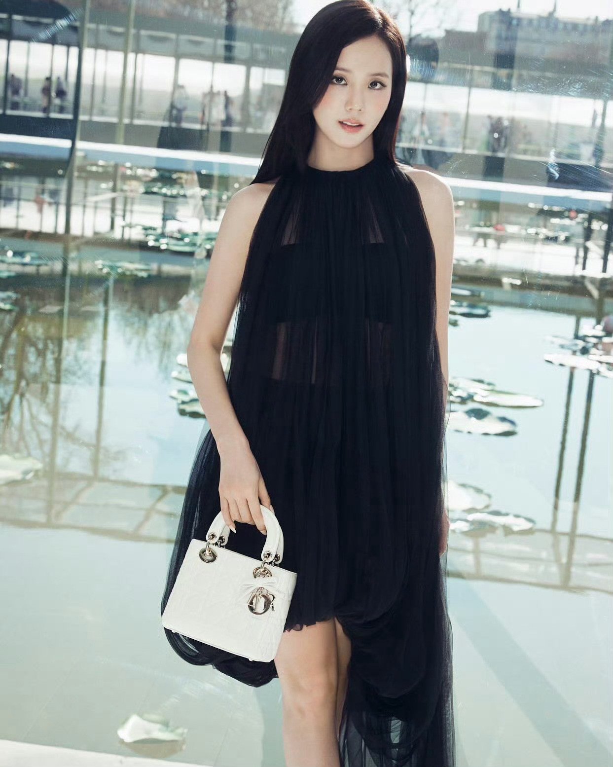 金智秀JisooxDior2026秋冬大秀迪奥亲闺女，太美了~巴黎时装