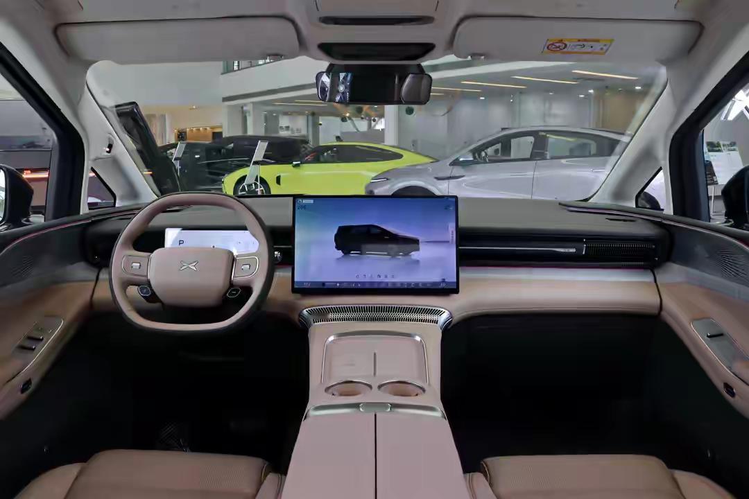 不管你信不信，这就是事实！5月，小鹏X9卖了2767辆6月，小鹏X9卖了17