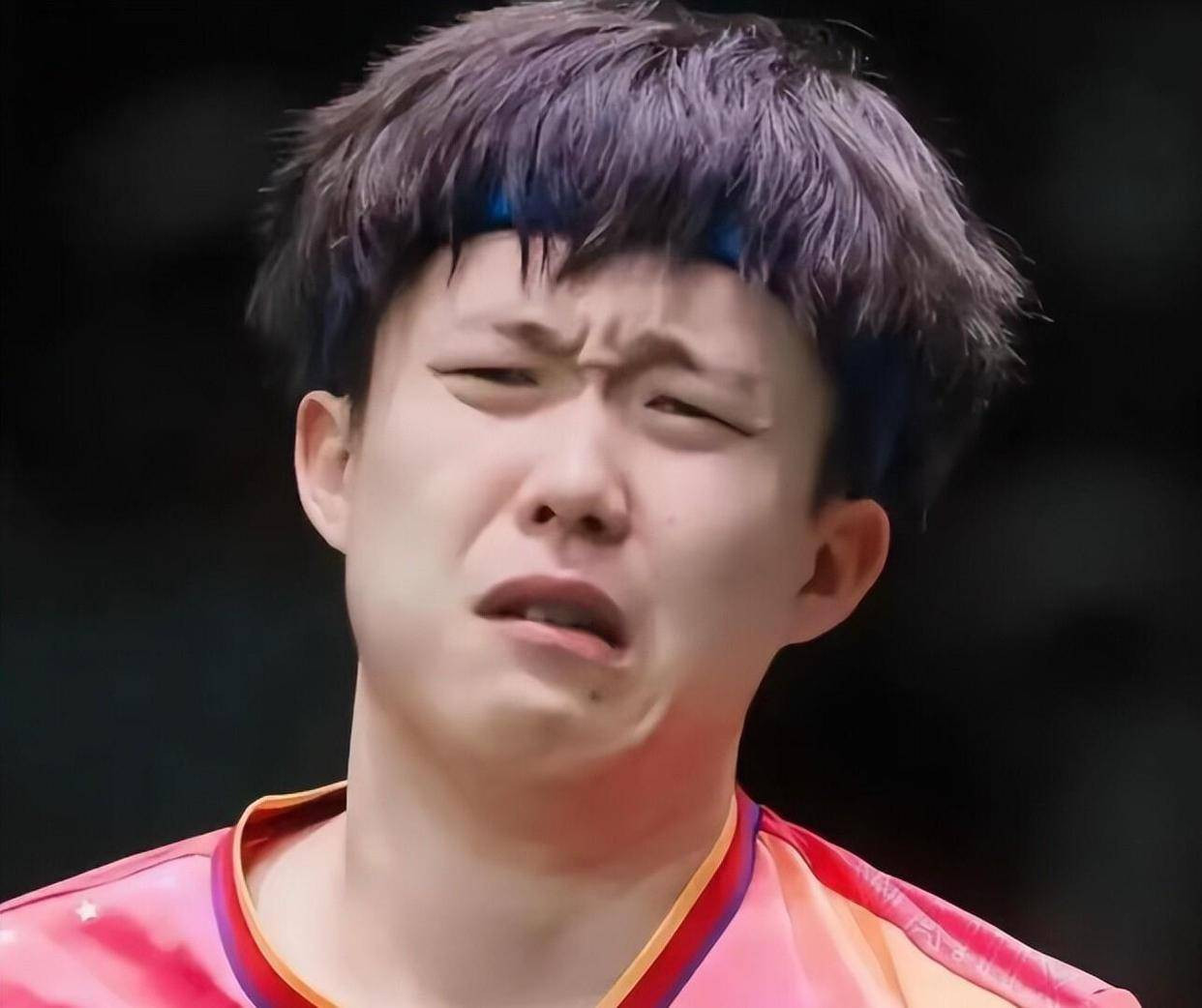 热搜前十名，5条乒乓球，4条是男队的。感觉咱这热搜真要把GieGie往林黛玉方向