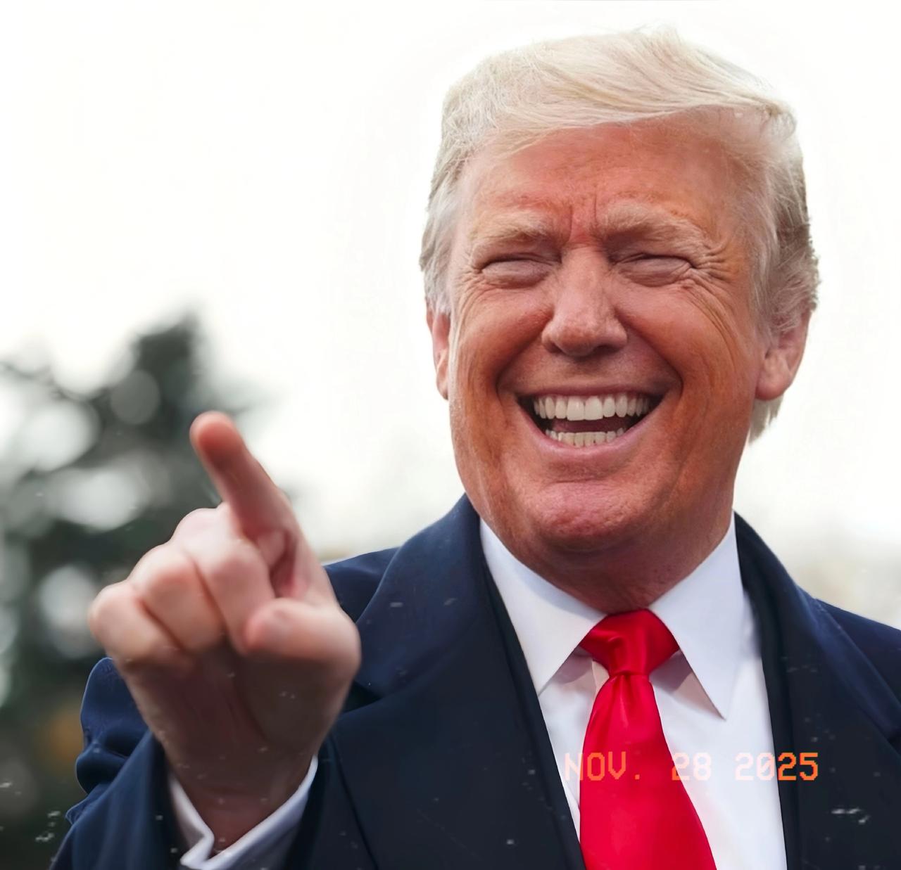 种种迹象表明，这就是美国堕落的开始！特朗普给全世界宣布了一项重大决定！11月27