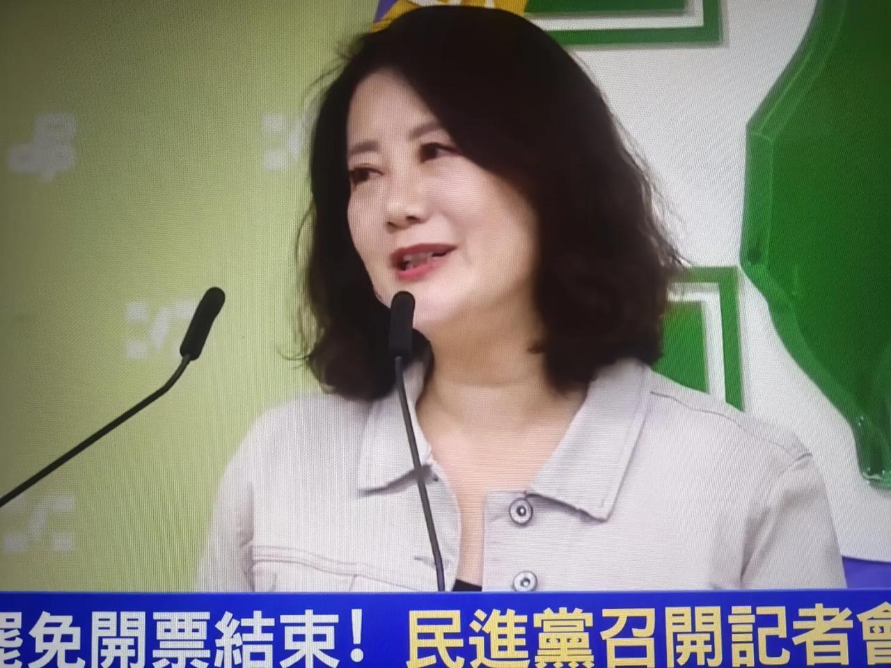 这个人怎么还能笑出来啊？吴思瑶记者会说，不管结果如何，觉得大家都很可爱。说这