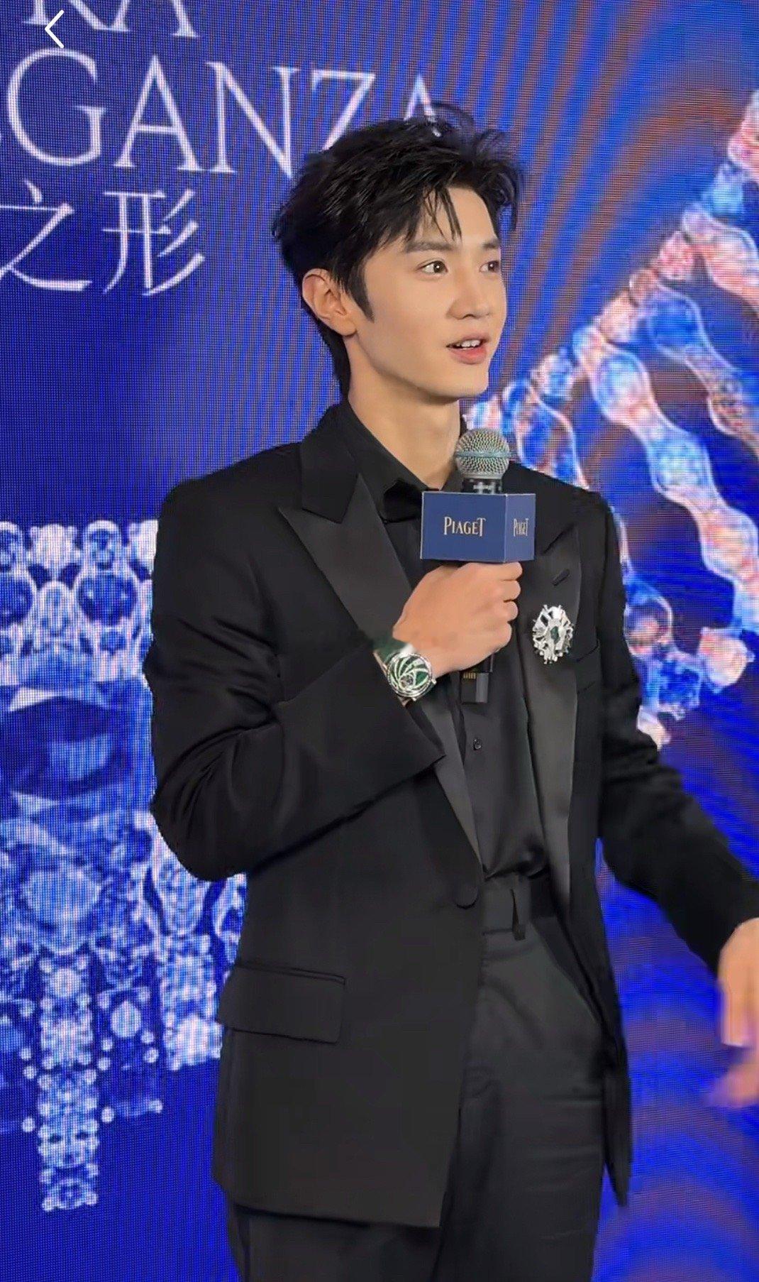 太好看了吧……