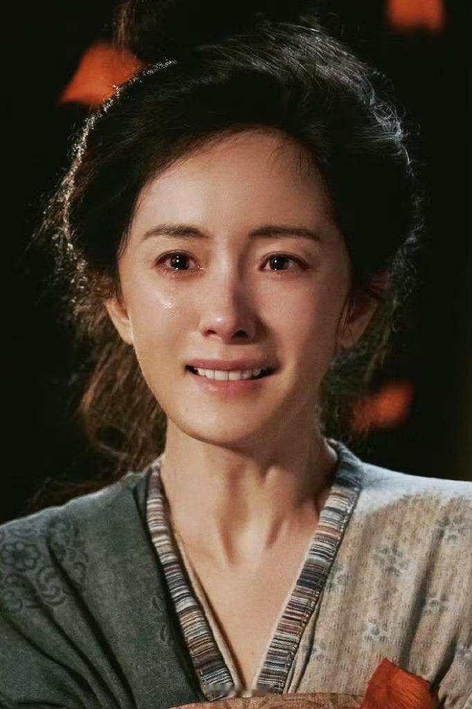 2026华表奖评选工作将开始华表奖“优秀女演员”不设主配之限，关注表演本体。杨