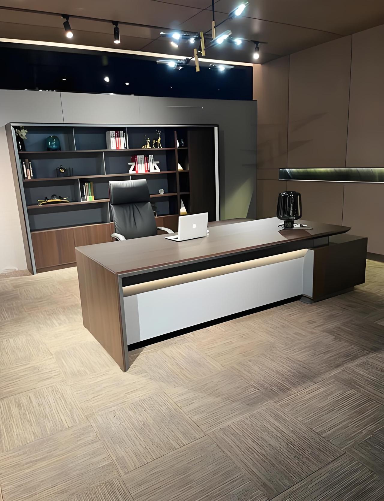 为什么特朗普的椭圆形办公室那么大，为何桌子不放台式电脑或者笔记本电脑？美国是