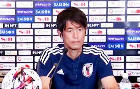 池田太下课了，执教泰国女足才短短的7个多月，而祖籍广东梅州的泰国足协主席伍伦盼将