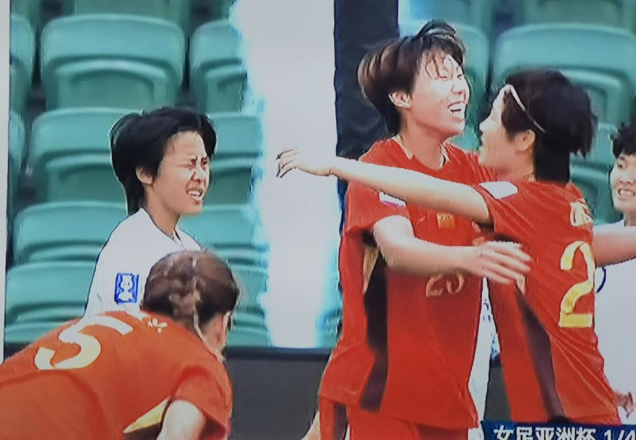 喜欢开大脚的中国女足尽管战胜台北队，但从比赛内容质量上看，进入半决赛已算超额完成
