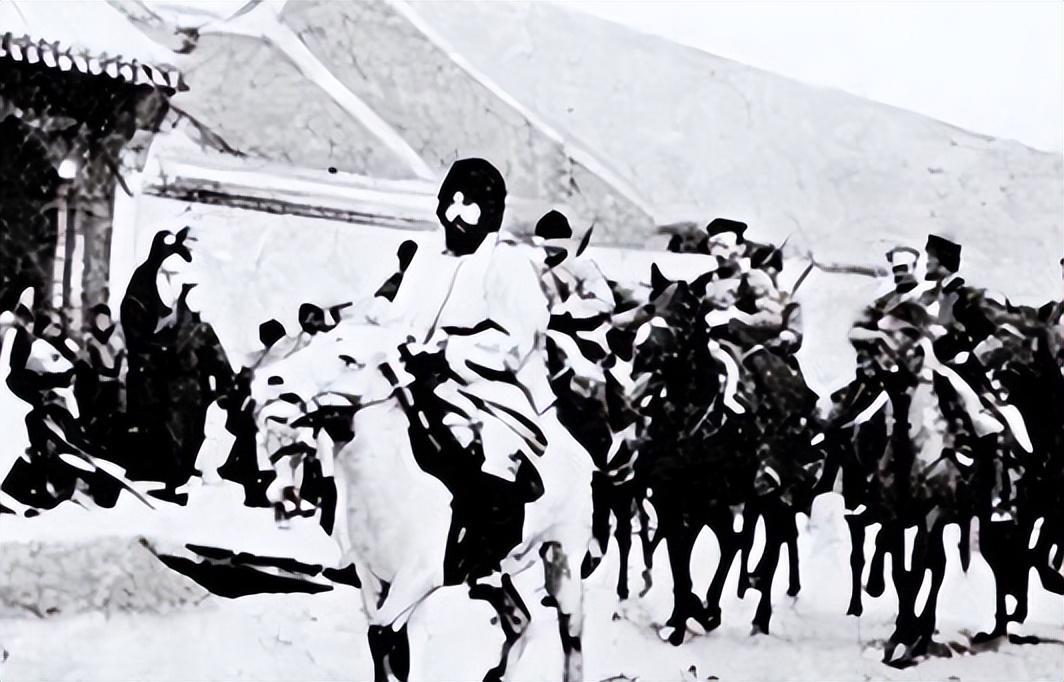 1937年，地主魏铎臣卖牛当田赎回红军军医丁世方，33年后他被判死刑时叹道：恩人