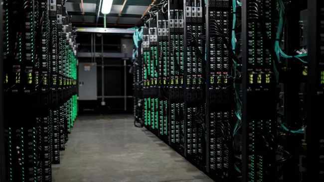 民众集体抵制数据中心, 亚马逊AWS停止和政府签署保密协议