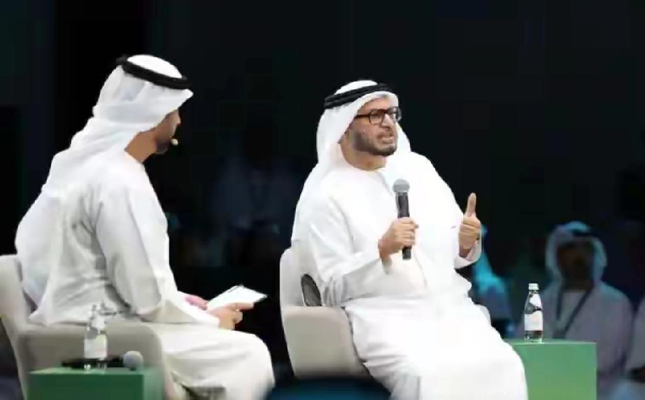 阿联酋迈出危险一步！4月27日，阿联酋总统的外交顾问安瓦尔公开表态：“海湾国家