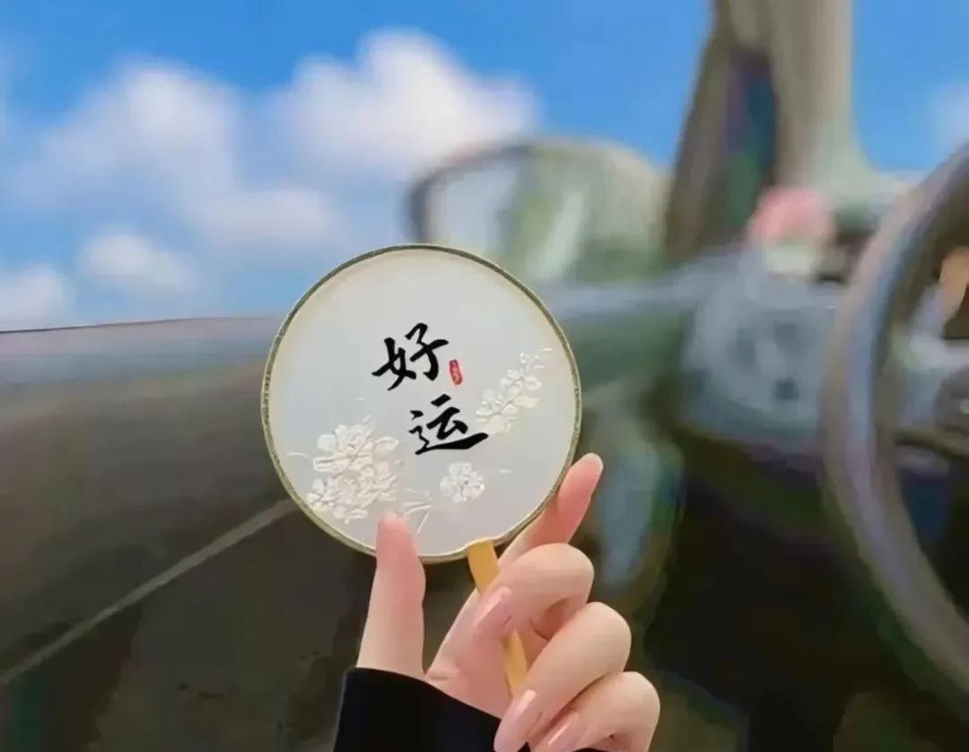 朋友两口子，去儿子家住了一个周，回来彻底改变了生活方式。在儿子家，两个面包，四