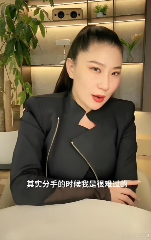 谢贤女友COCO的四柱八字？百度百科上的公开资料：coco，女，生于1月13日，