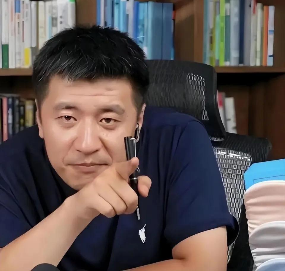 张雪峰曾一句话点醒无数人：“你若不努力学习，一旦落入社会底层，和一群没有素质的人