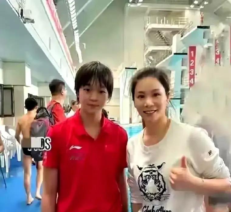 全红婵身高停在158，却让207C动作水花蒸发。你刷到170厘米传闻时，她正用