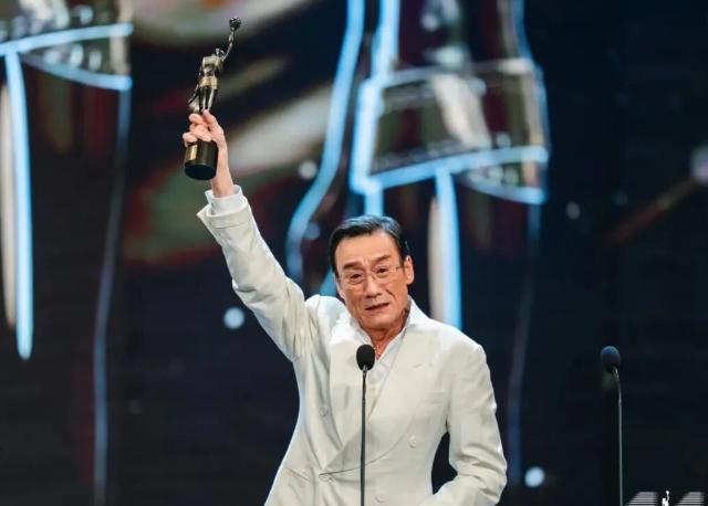 刘嘉玲的预言再次成真。她早就吐槽过： 金像奖的影帝，不是姓刘，就是姓梁，