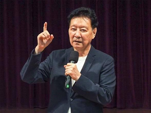 赵少康回应特朗普“不挺台独”的警告：赖清德和民进党应该放弃“台独党纲”，否则会还