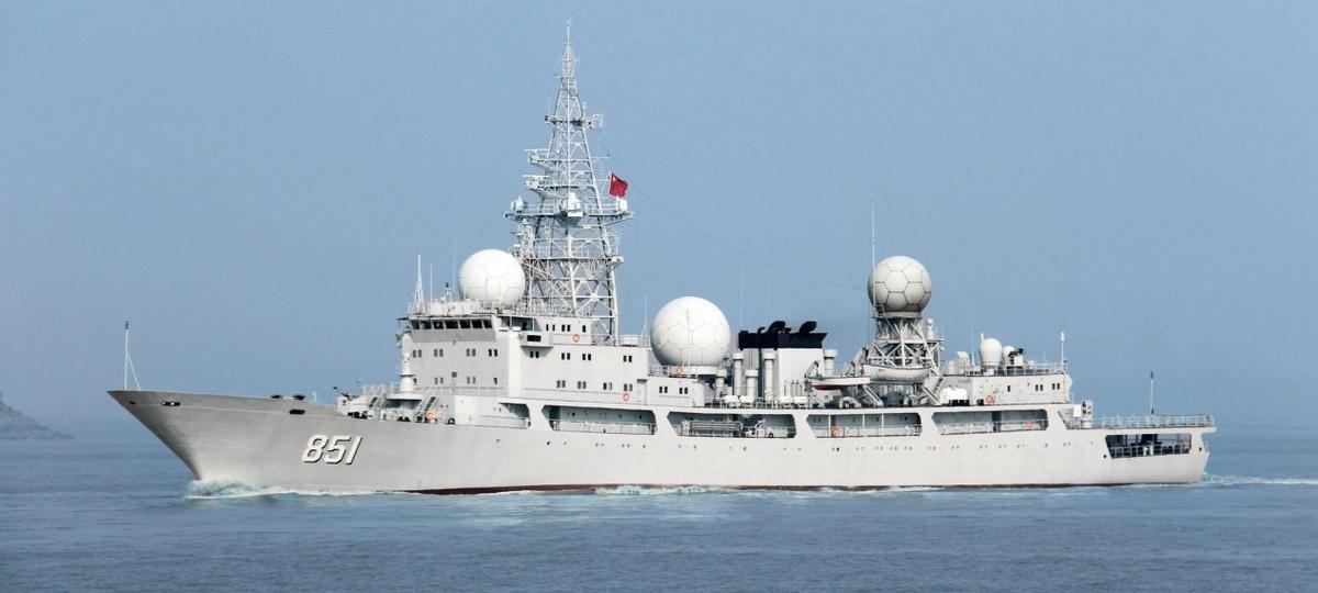 中国815电子侦察船，为什么各国不能攻击它，更准确说是不敢攻击它，这船看起来没什