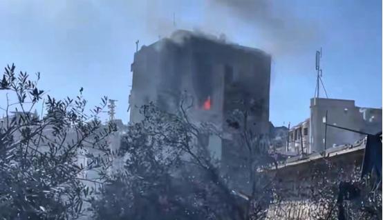 特朗普现在估计后槽牙都要咬碎了。 特朗普此刻的心情，恐怕比吃了黄连还难受，有