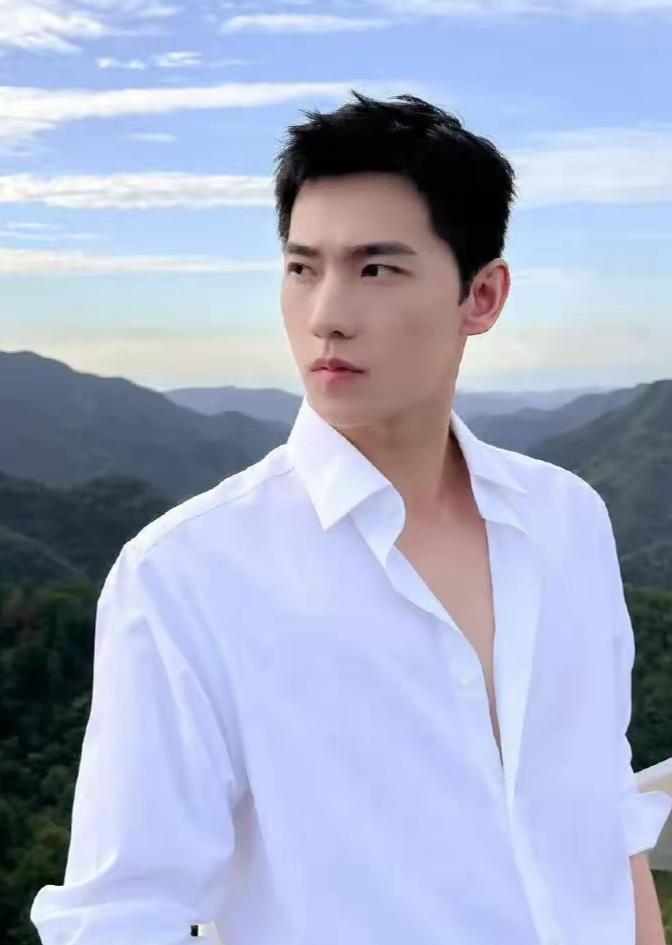 陈道明对女儿的忠告：“选男人要切记，教养和文化是两回事，有的男人很有文化，但是很