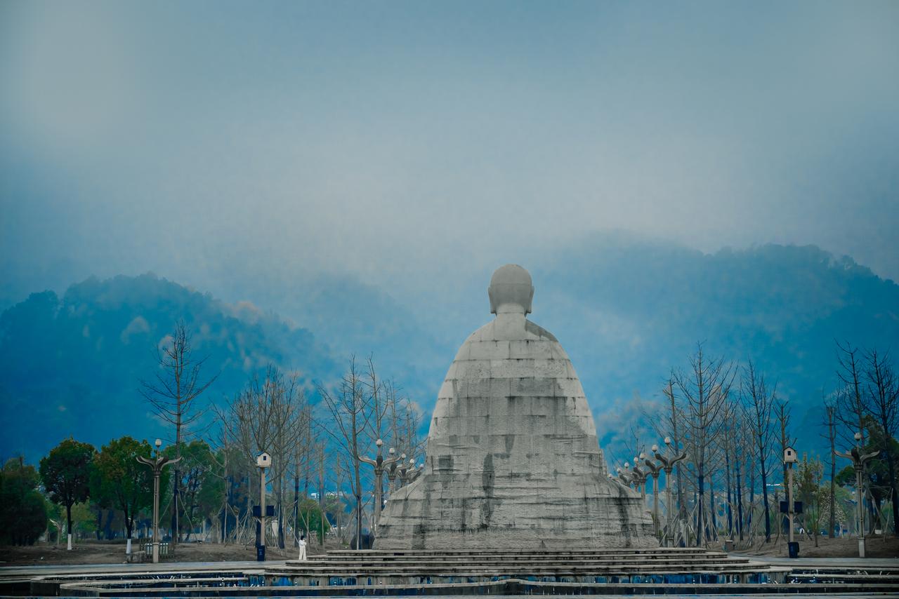 尼康全画幅相机85-1.8~HUAWEIPutra80ultra一镜双目，不是