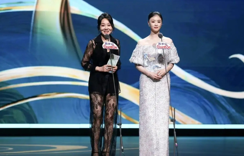 乖乖，蒋欣这辈子估计结不了婚了42岁的蒋欣，获得白玉兰最佳女配奖，看起来前途