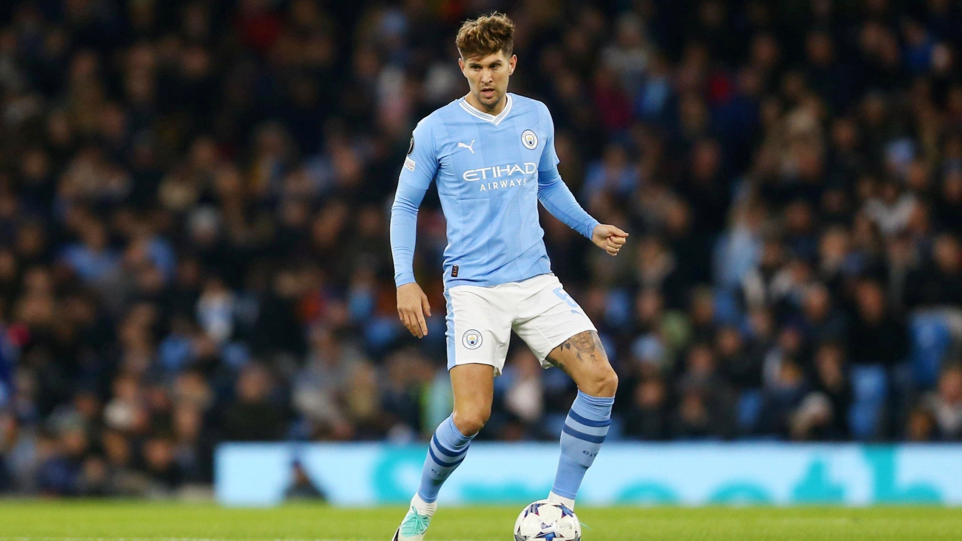 斯基拉报道，斯通斯的经纪人近日向尤文图斯推荐了这位中后卫。此外还有两家英超俱乐