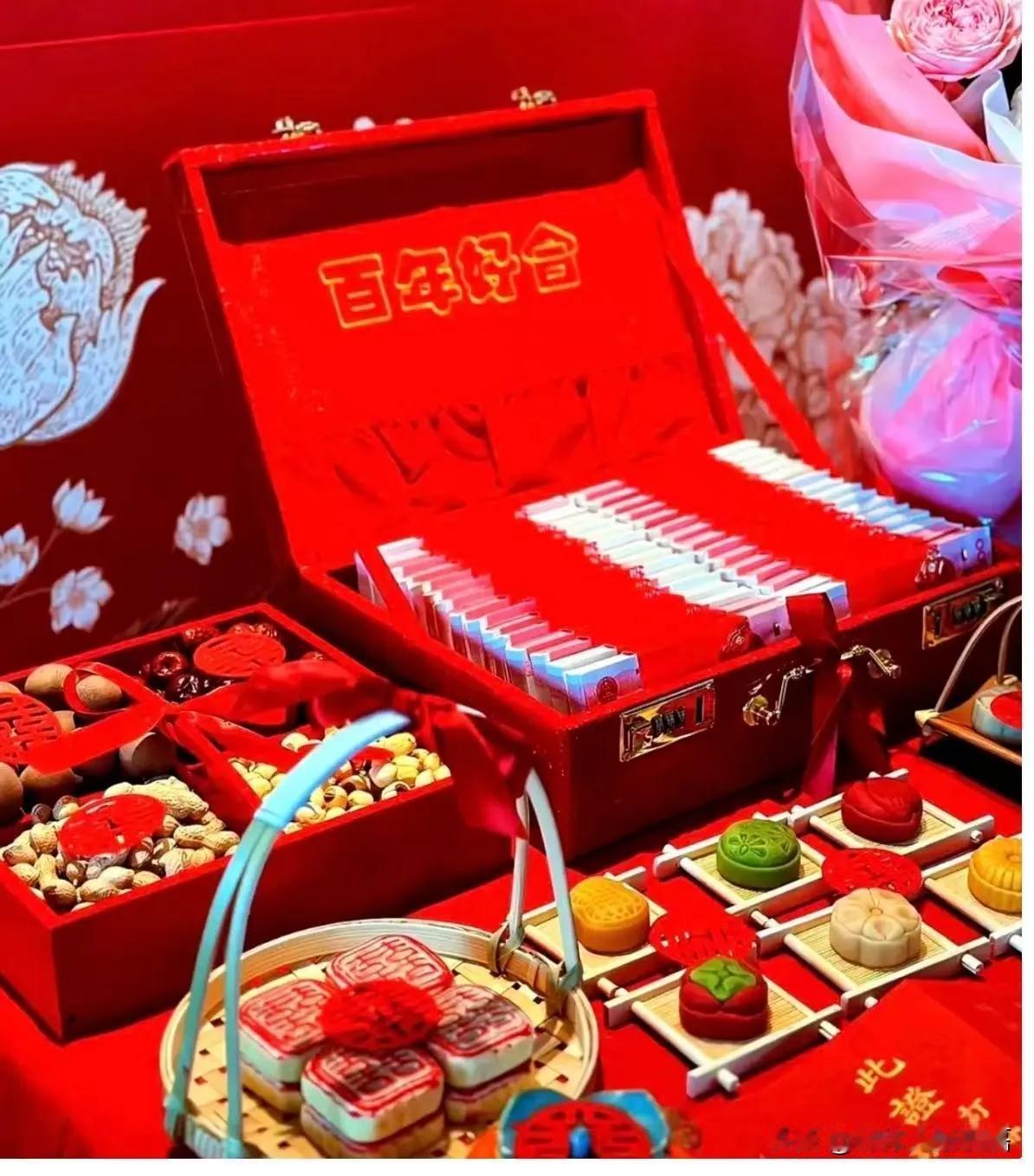 女朋友怀孕7个月了，男子“奉子成婚”，提出给女友8.8万彩礼，可女友嫌少，说最低