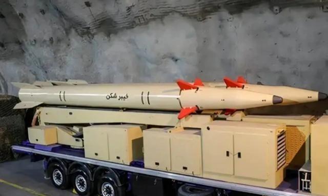 伊朗一直不愿意采购中国武器，并不是外界常说的“心虚”“不敢碰”，真正的症结在于早