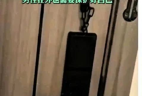 “艳遇还是陷阱？”5月，新疆男子独自报团旅游，女团友深夜敲门、投怀送抱要和男子睡